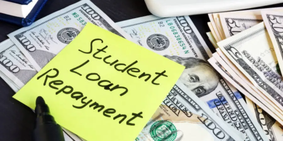 041024-student-loans-desktop.png