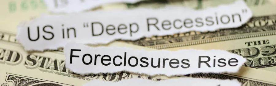 us_in_deep_recession_foreclosures_rise.png